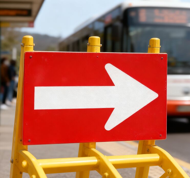 Signe de circulation réfléchissant pliable en aluminium 3M avec dimensions L400 × W280 × H2.0mm pour la sécurité routière